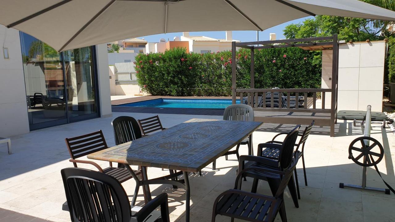Luxury City Villa Olivia 10 - 15 Min To The Beach Oura, Private Swimming Pool Αλμπουφέιρα Εξωτερικό φωτογραφία
